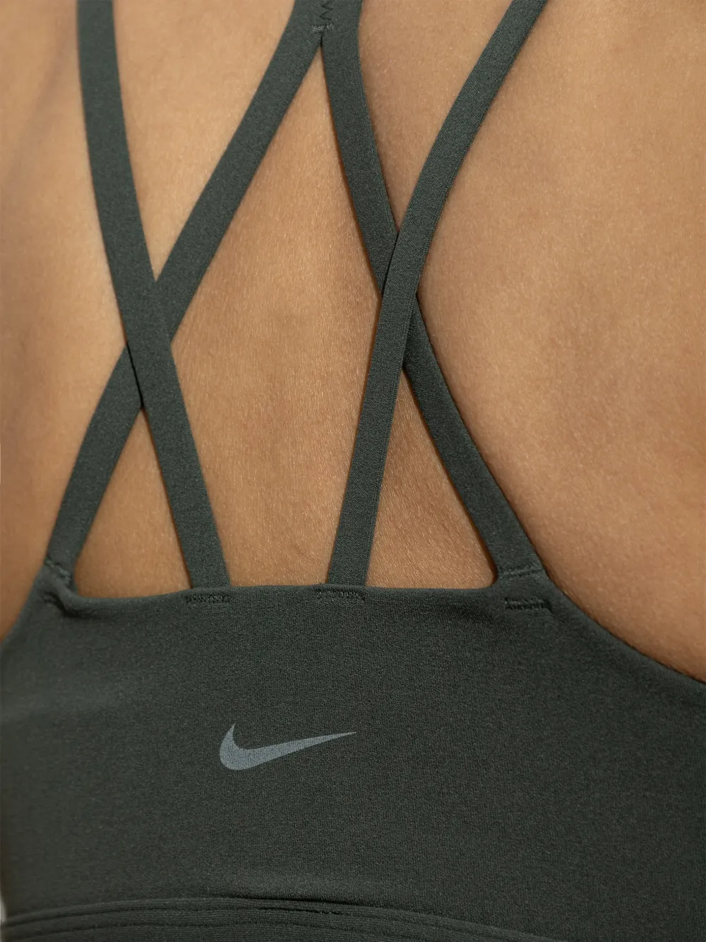 Nike Sport-bh met gekruiste bandjes Groen