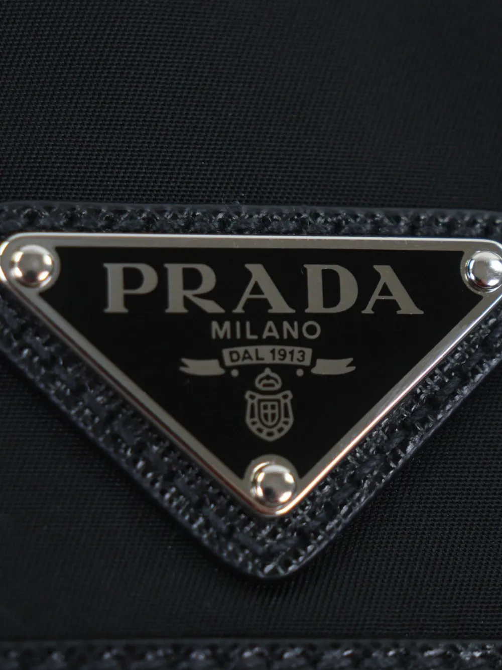 Prada Pre-Owned 2013-2026 Saffiano Tessuto heuptas met afwerking Zwart