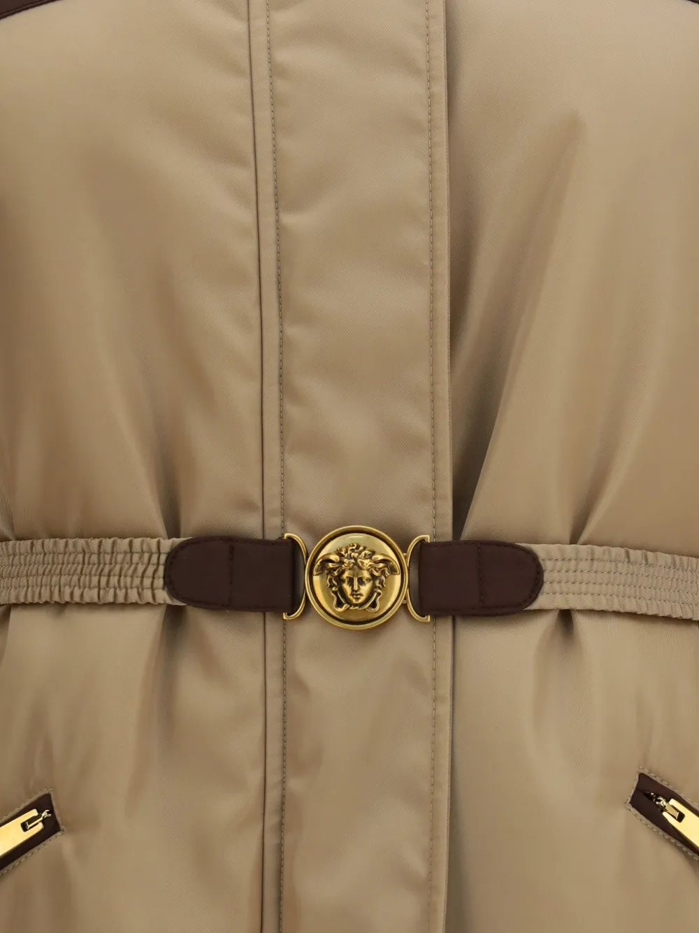 Versace Medusa jack met ceintuur Beige