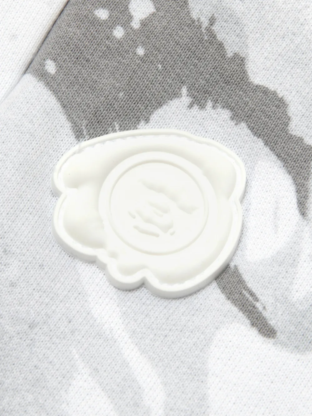AAPE BY *A BATHING APE Broek met camouflageprint en logopatch Wit