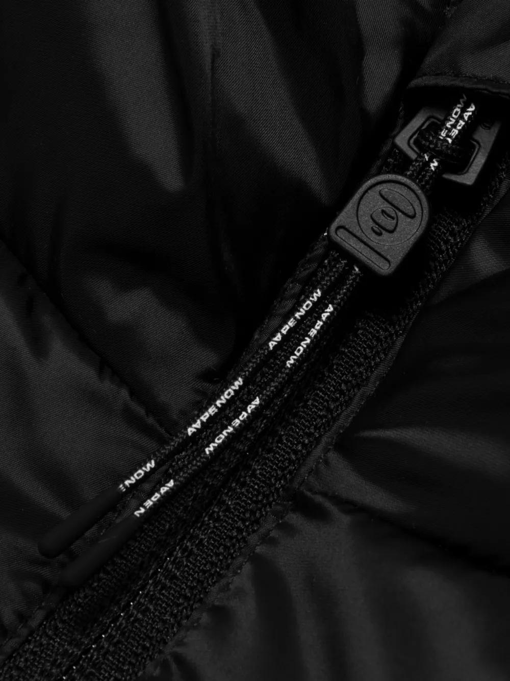 AAPE BY *A BATHING APE Gewatteerd jack met capuchon Zwart