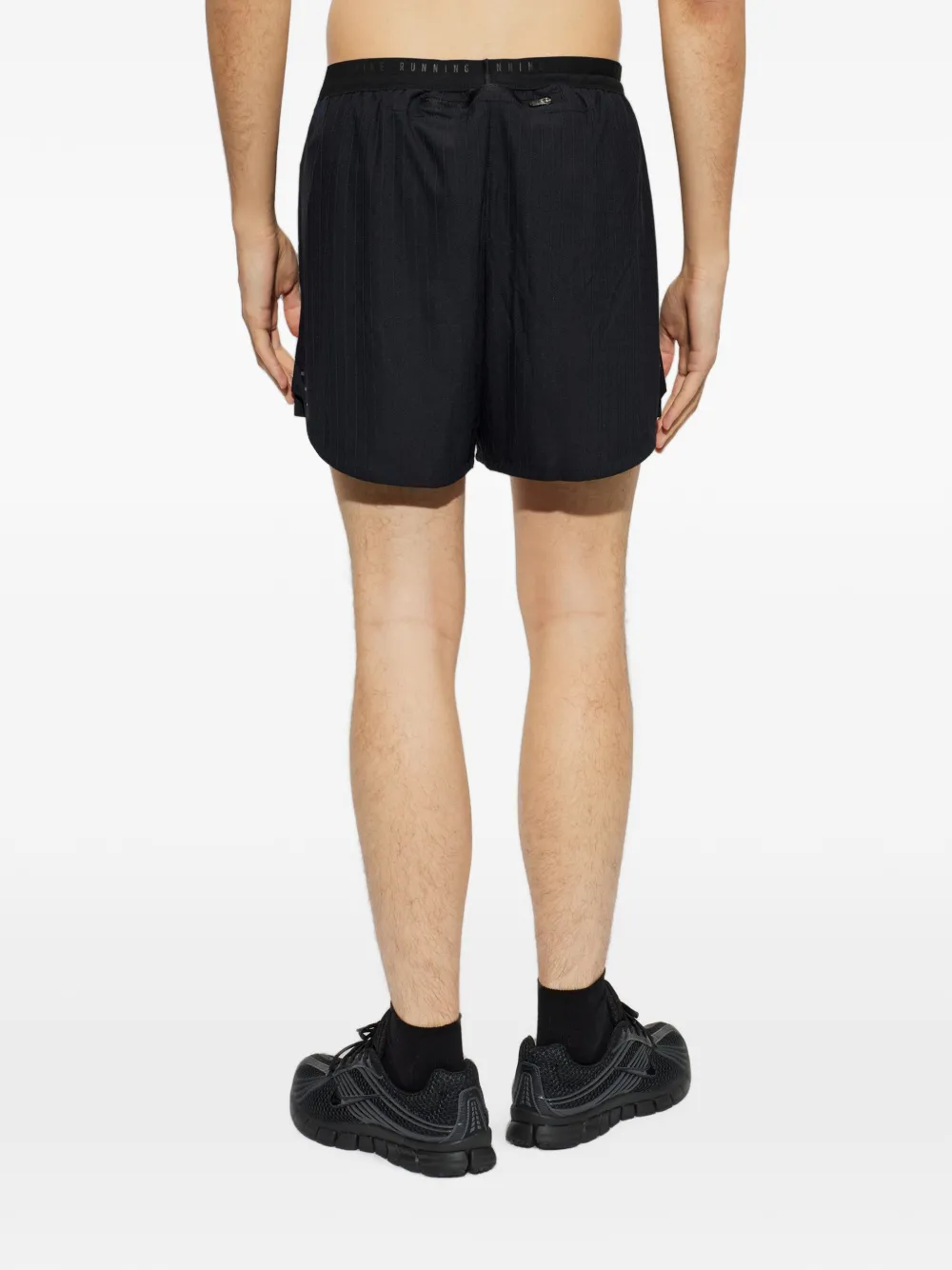 Nike Aero-Fit hardloopshorts met logoprint Zwart