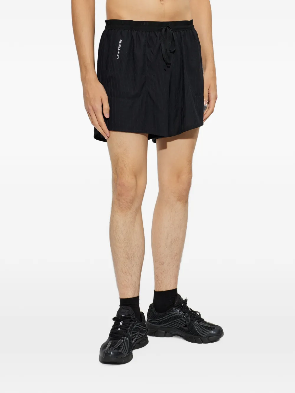 Nike Aero-Fit hardloopshorts met logoprint Zwart