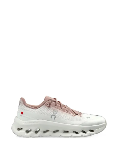 On  Cloudtilt sneakers