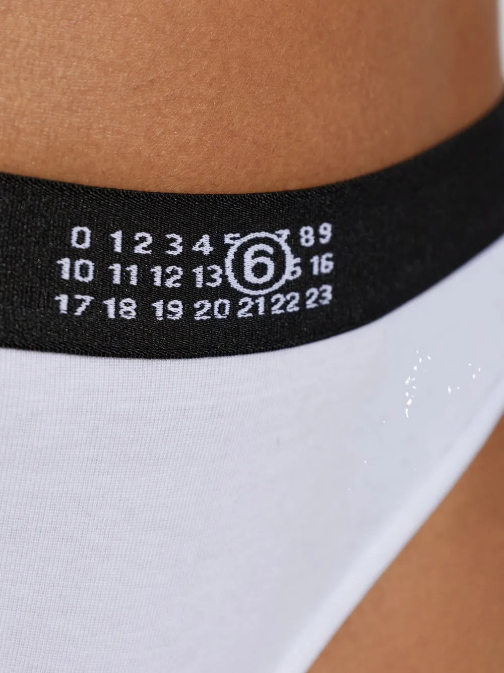 MM6 Maison Margiela Slip met logoprint Wit
