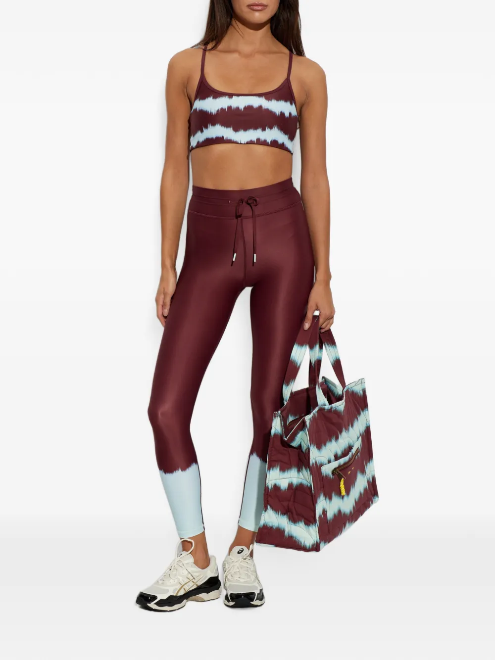 The Upside Rio legging met tie-dye print Rood