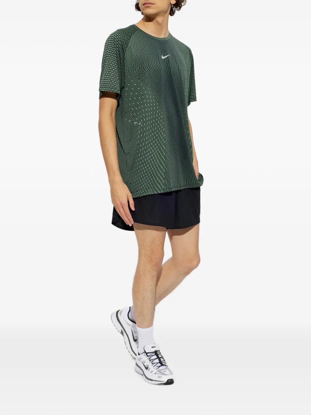Nike AeroSwift logo-print T-shirt Groen