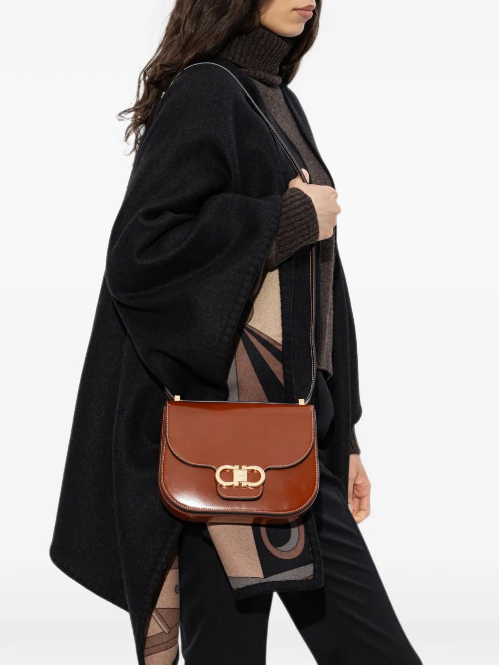 Ferragamo Double Gancini North-South crossbodytas Bruin