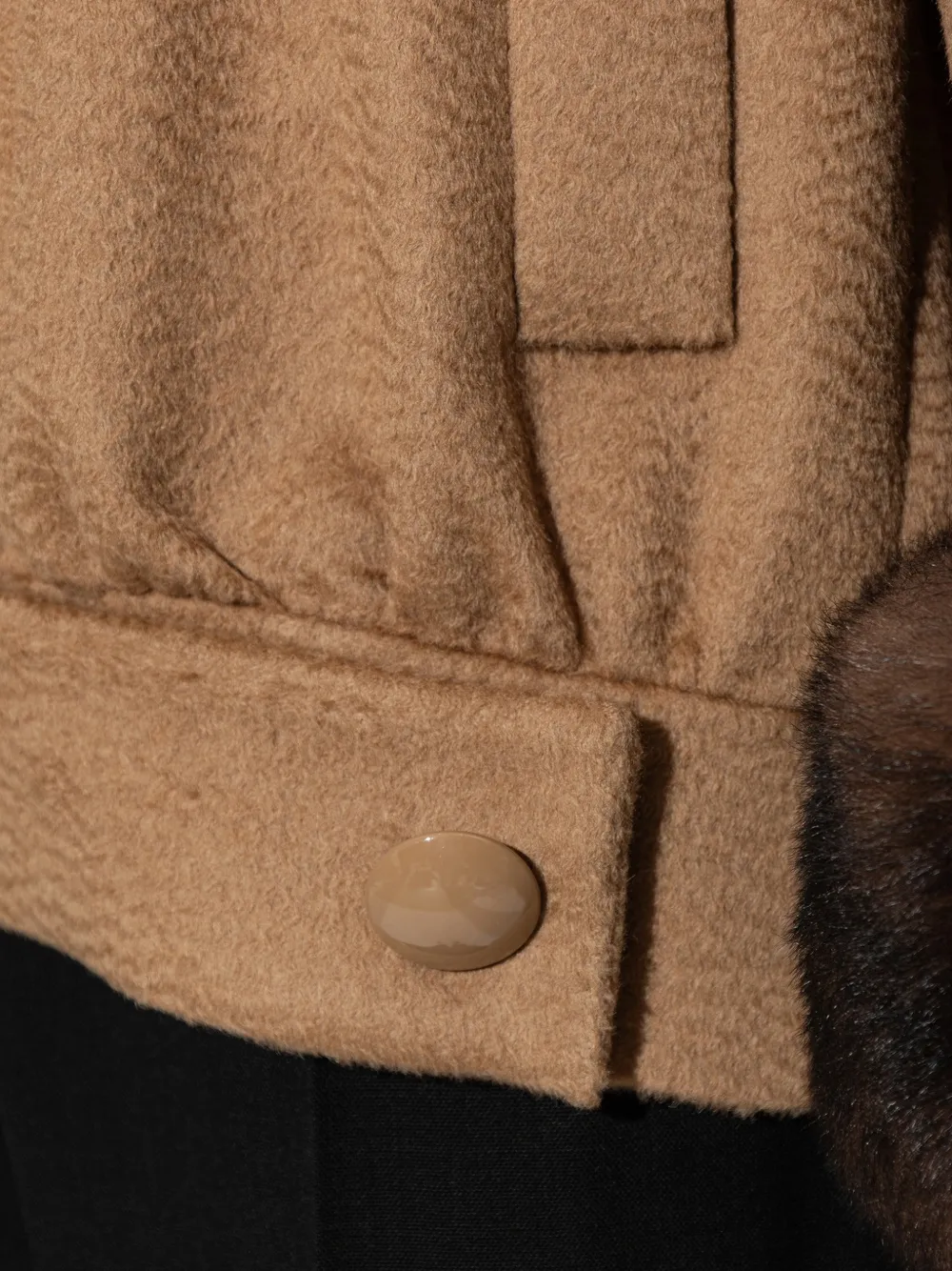 Valentino Garavani Jack met lange mouwen Beige