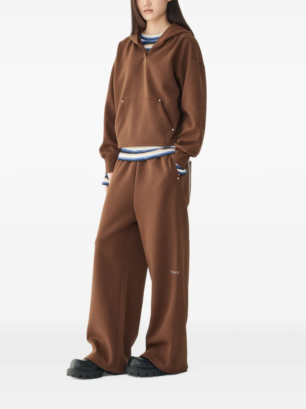 TOMBOY Broek met trekkoordzoom en logo-print Bruin