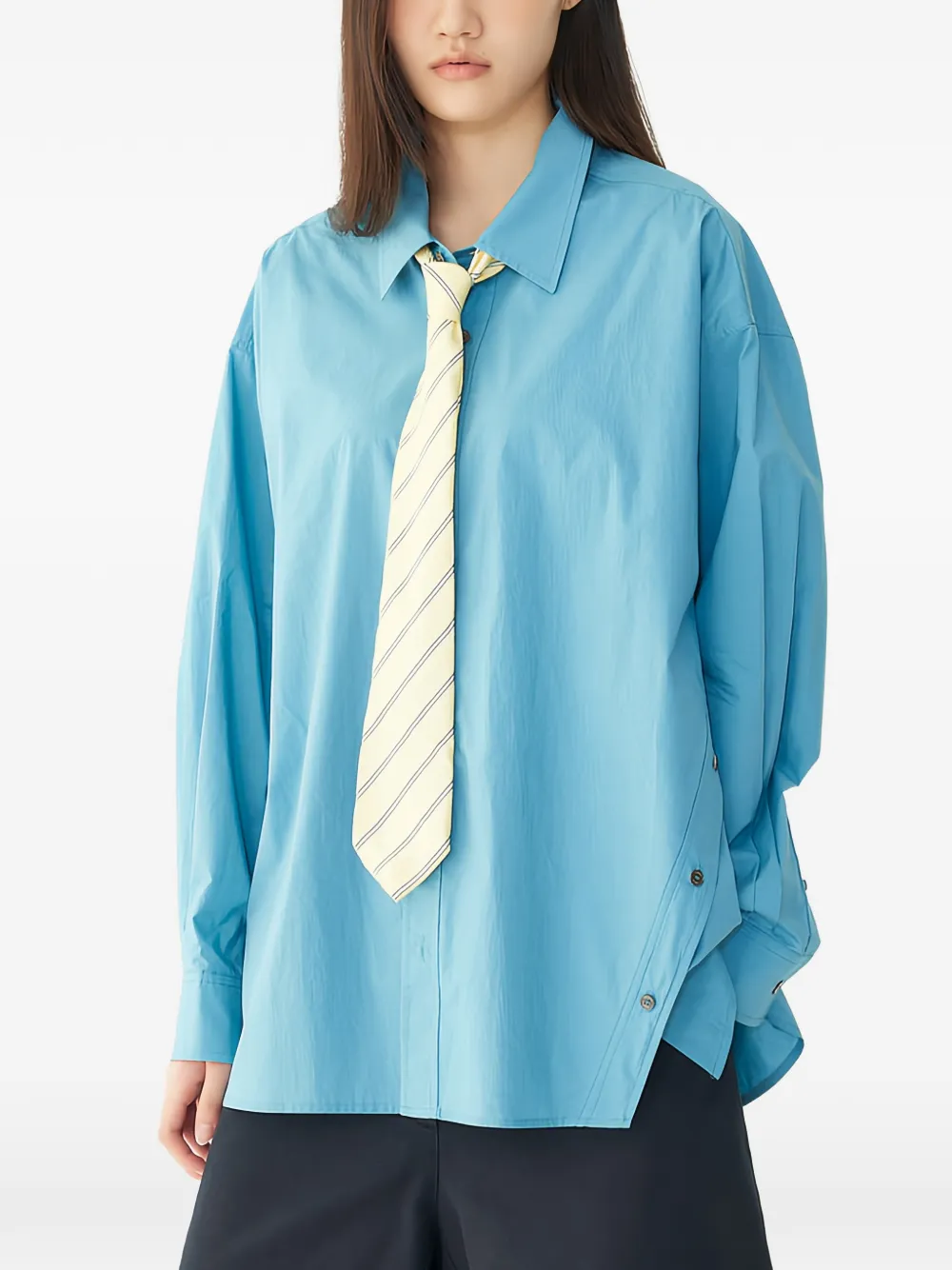 TOMBOY Blouse met diagonale knoop Blauw