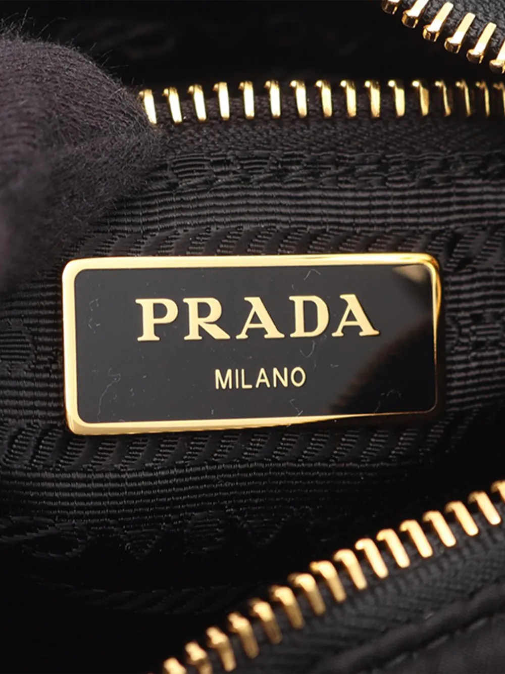 Prada Pre-Owned 2013-2026 Re-Nylon gewatteerde crossbodytas Zwart