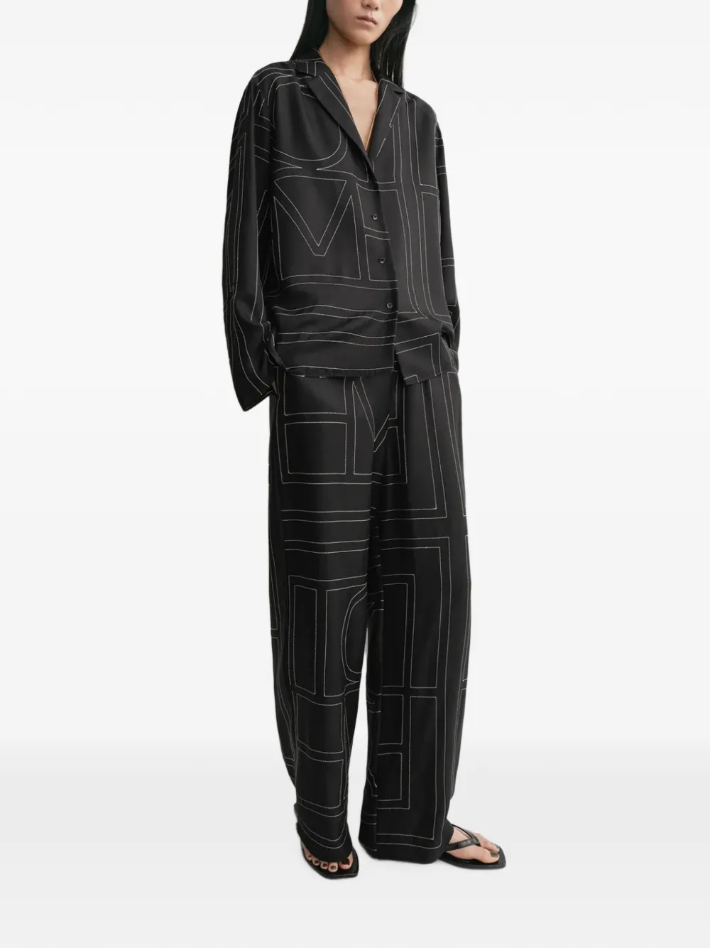 TOTEME Zijden pyjamatop met monogram Zwart