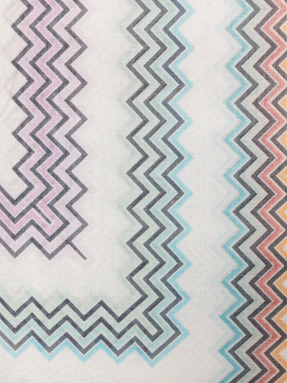 Missoni zigzag-print scarf Beige