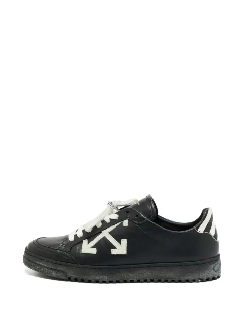 Off-White Pre-Owned Vulcanized sneakers