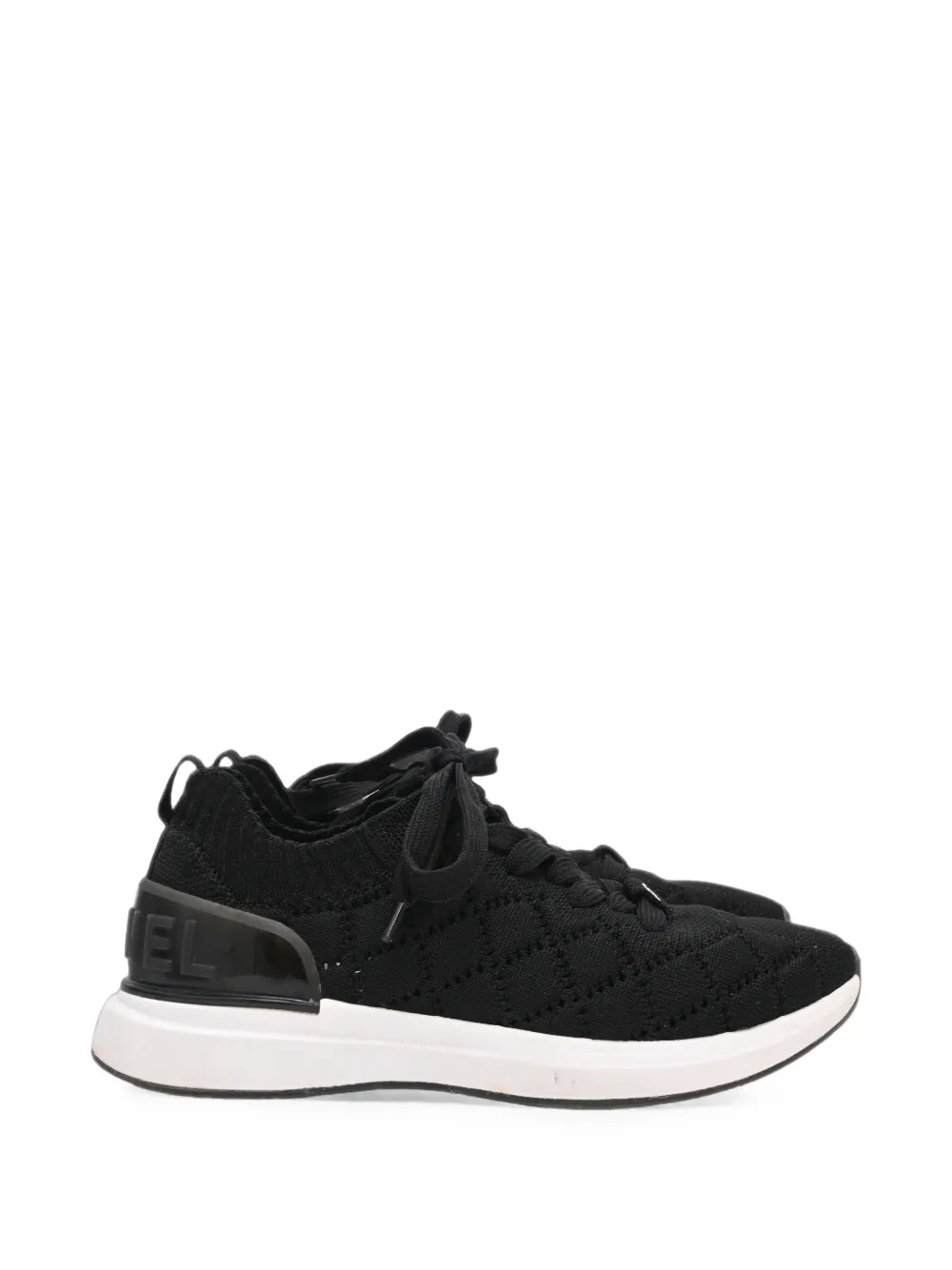 CHANEL Pre-Owned Quilted knit sneakers - Nero