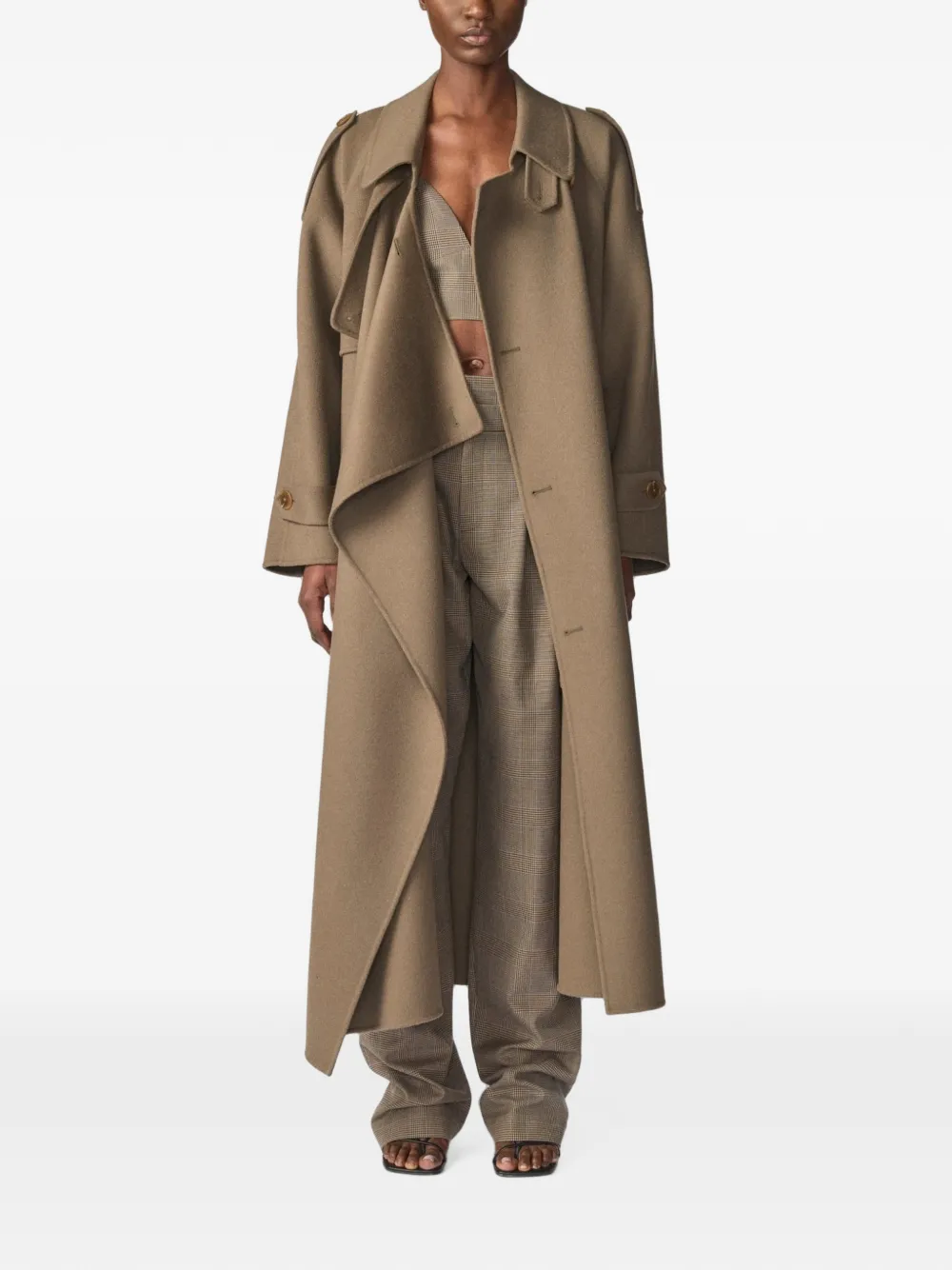 Monse Gedrapeerde trenchcoat Beige