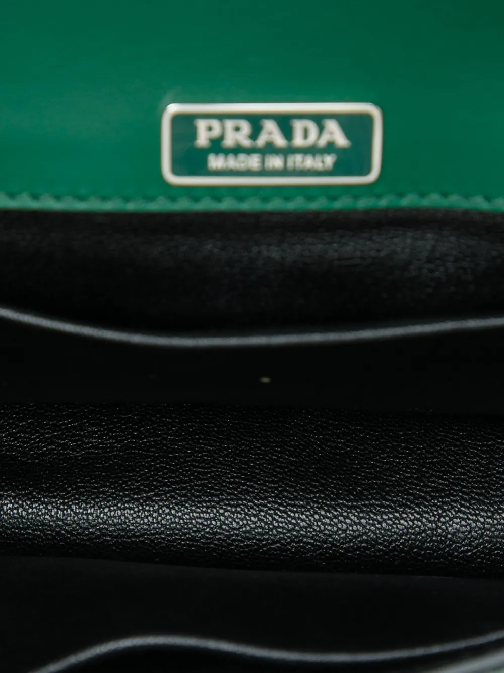 Prada Pre-Owned 2013-2026 Saffiano City Crystal Cahier kalfsleren crossbodytas met afwerkin Zwart