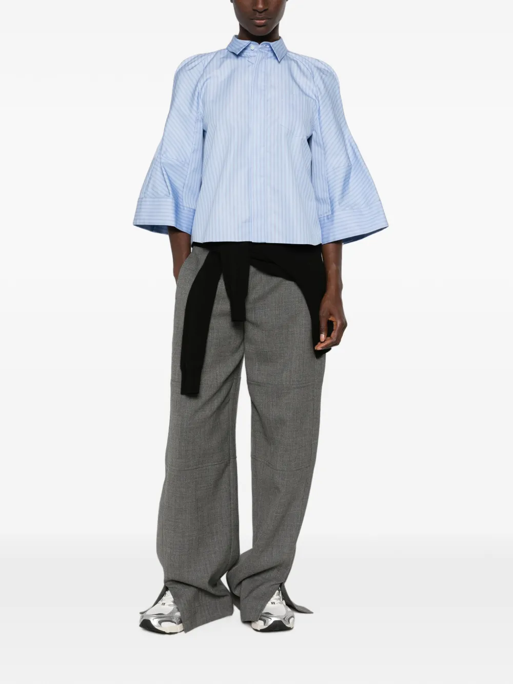 sacai vertical-stripe flared-sleeve shirt Blauw