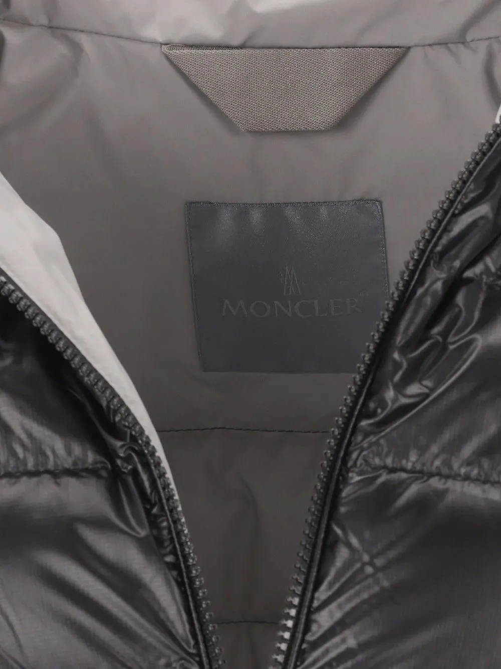 Moncler Forzo gewatteerd jack Zwart