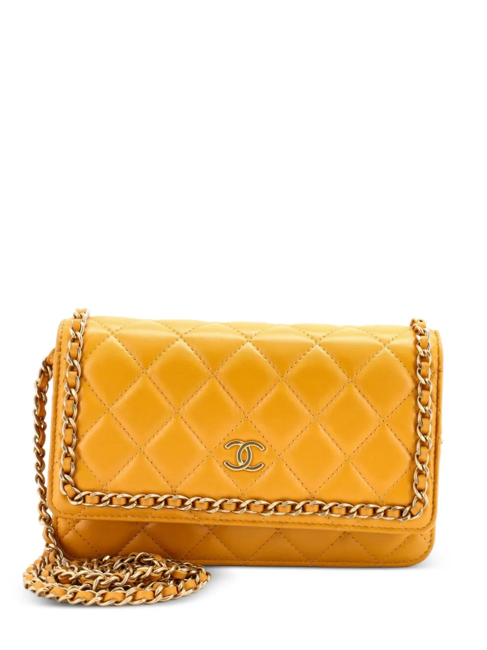 CHANEL Pre-Owned Chain Around Wallet on Chain Quilted Lambskin clutch bag - Giallo