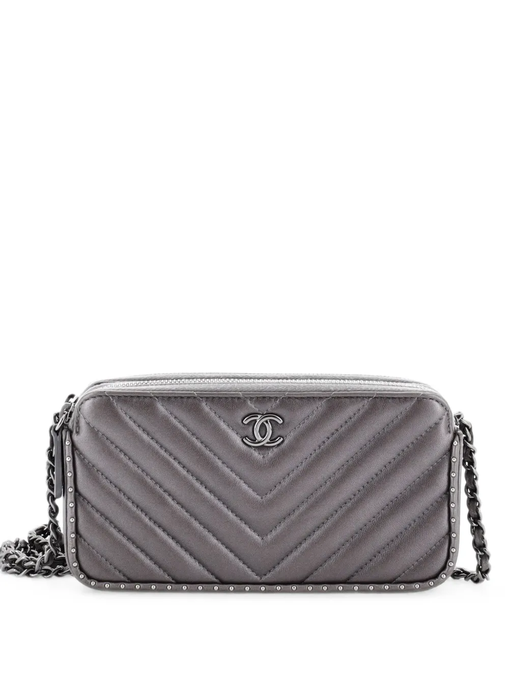 CHANEL Pre-Owned Double Zip Clutch with Chain Chevron Lambskin with Studded Detail crossbody bag - Effetto metallizzato