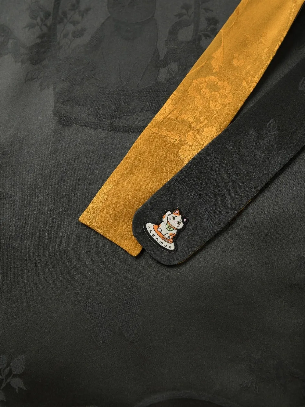 Shanghai Tang Prosperity jacquard-woven belted coat Zwart