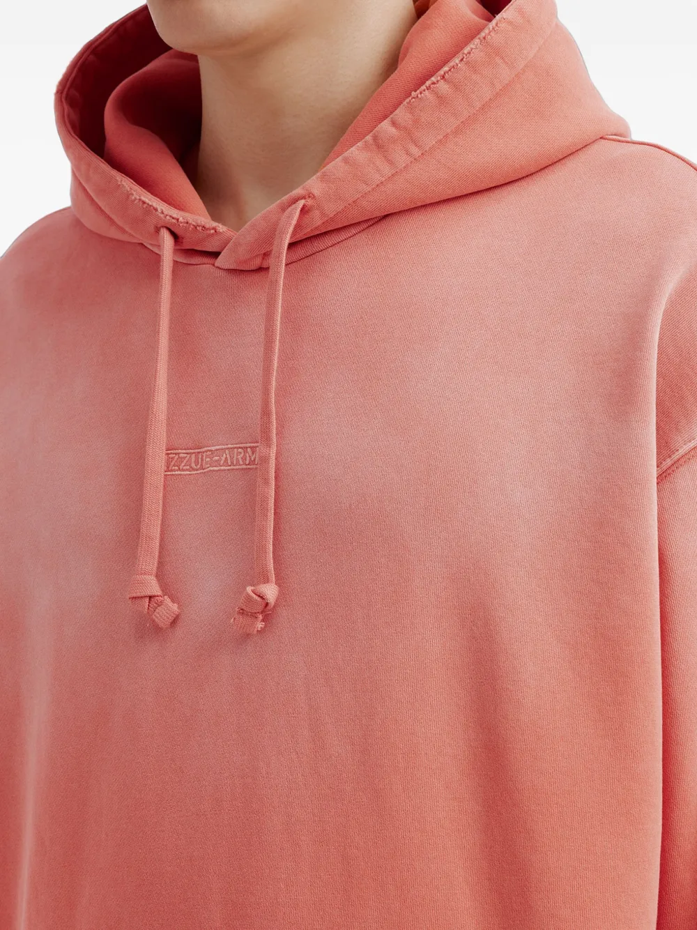 izzue distressed-effect logo-patch hoodie Oranje