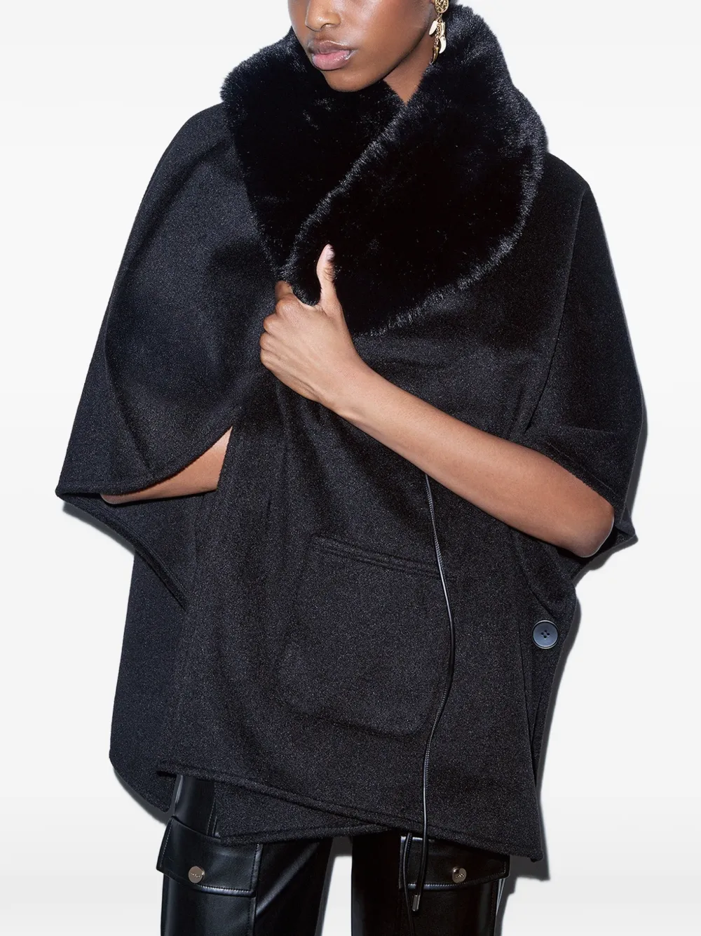 LIU JO Poncho van synthetisch lammy Zwart