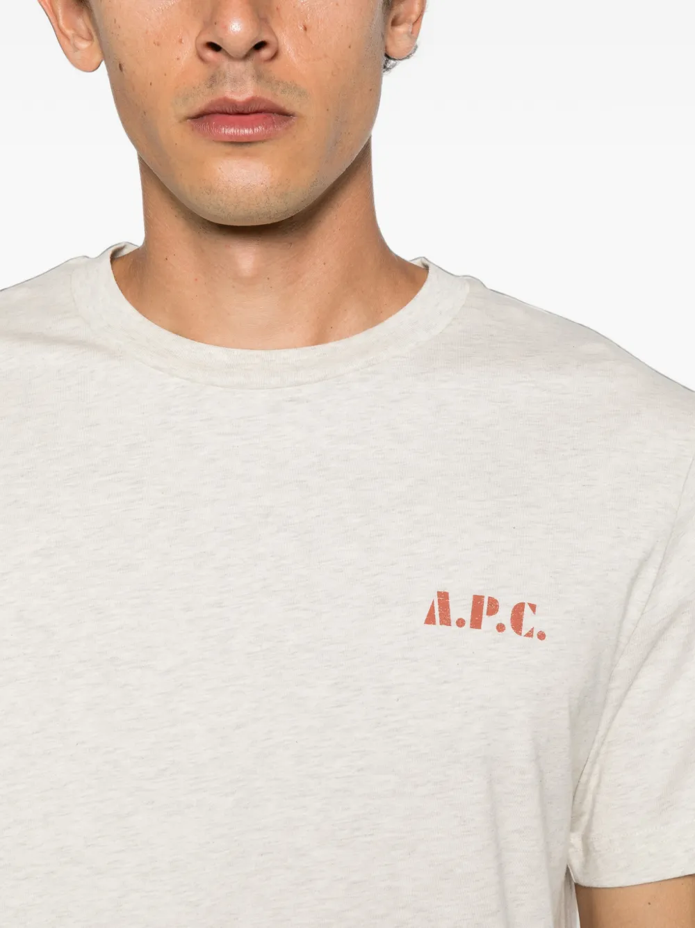 A.P.C. T-shirt met logoprint Beige