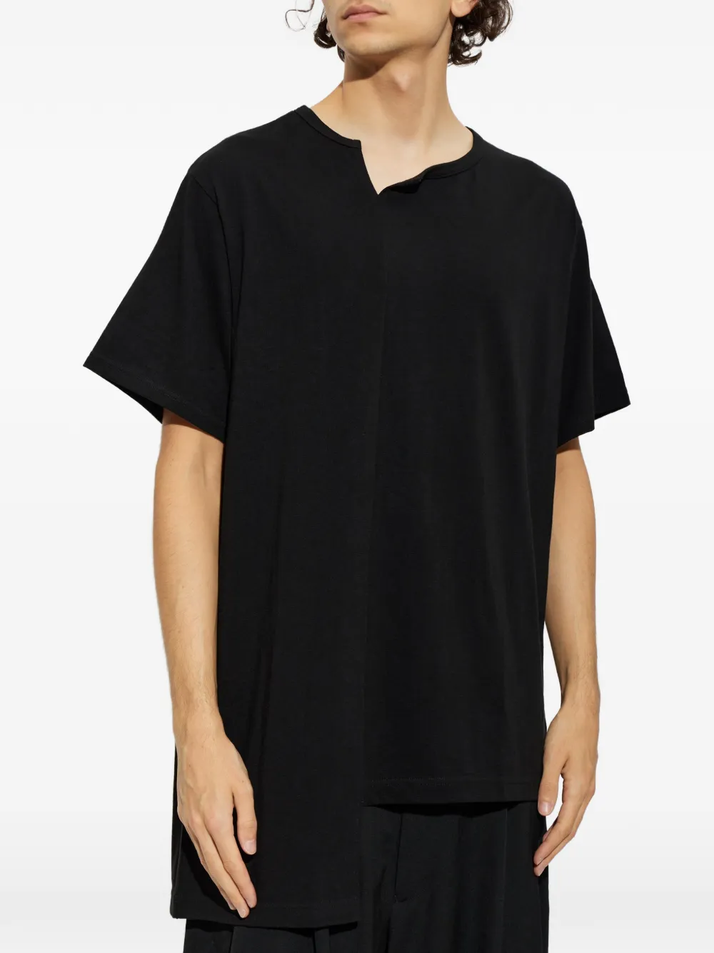 Yohji Yamamoto T-shirt met asymmetrische snit Zwart