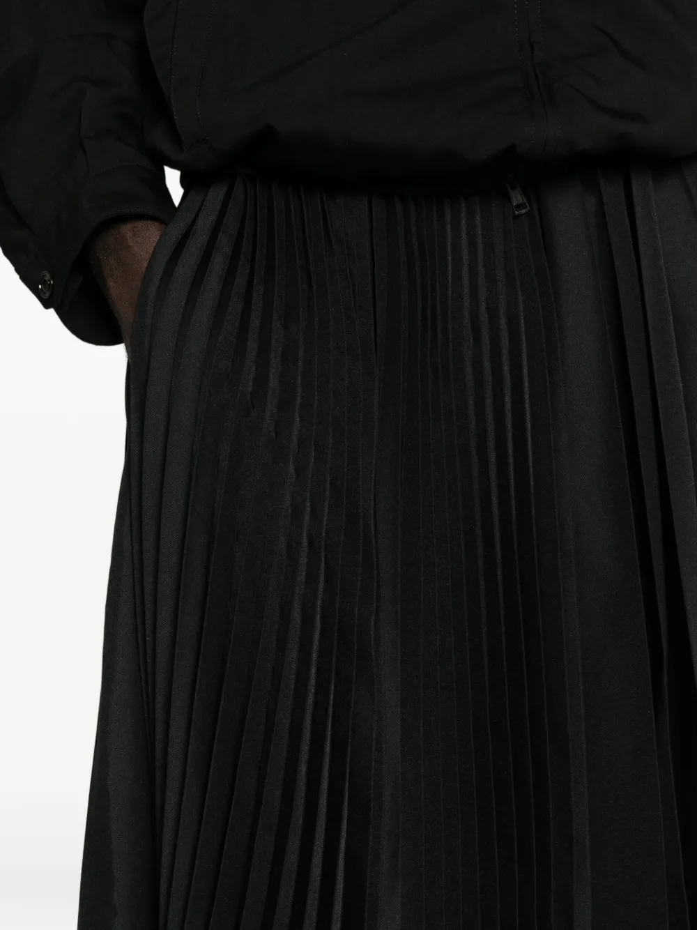 Black Comme Des Garçons pleated asymmetric skirt Zwart