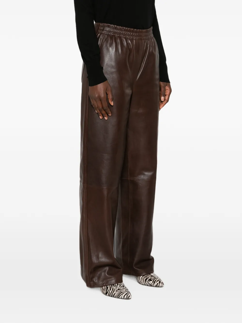 SIMKHAI Leren broek met elastische taille Bruin