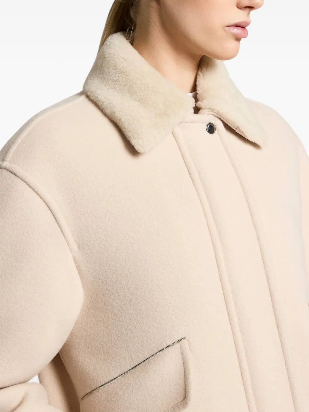 Peserico Bomberjack met lammy kraag Beige