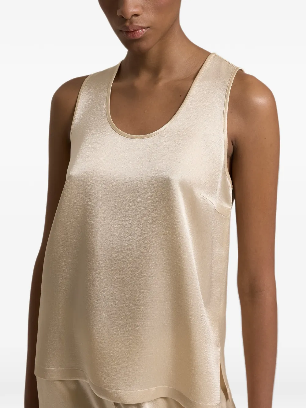 Peserico Tanktop met diepe ronde hals Beige
