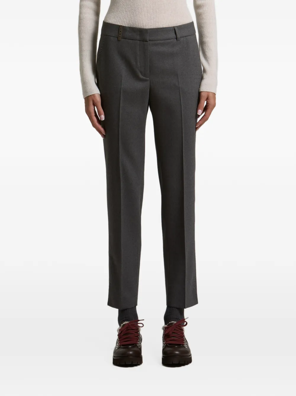 Peserico embellished-tab pressed-crease trousers Grijs
