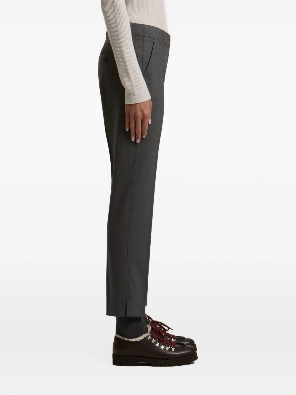 Peserico embellished-tab pressed-crease trousers Grijs