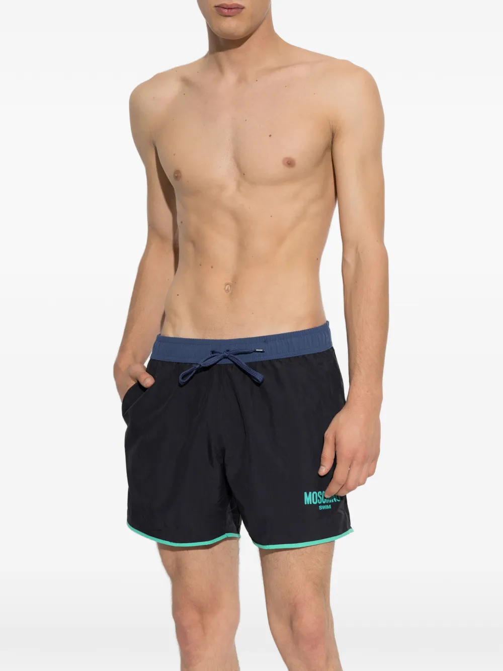 Moschino Zwembroek met contrasterende afwerking en logo-print Zwart
