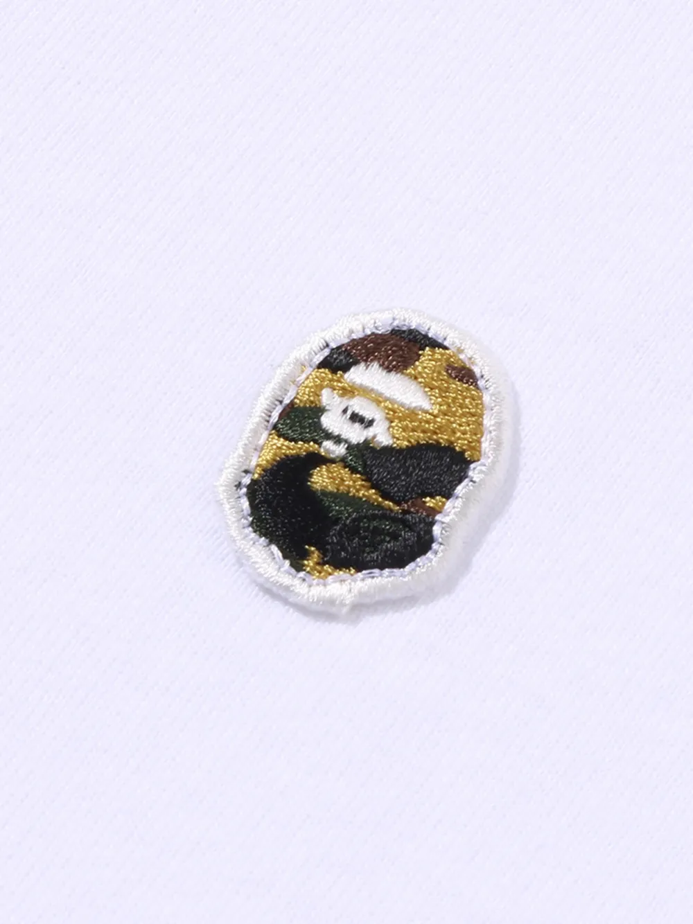 A BATHING APE 1st Camo One Point T-shirt met patch Wit