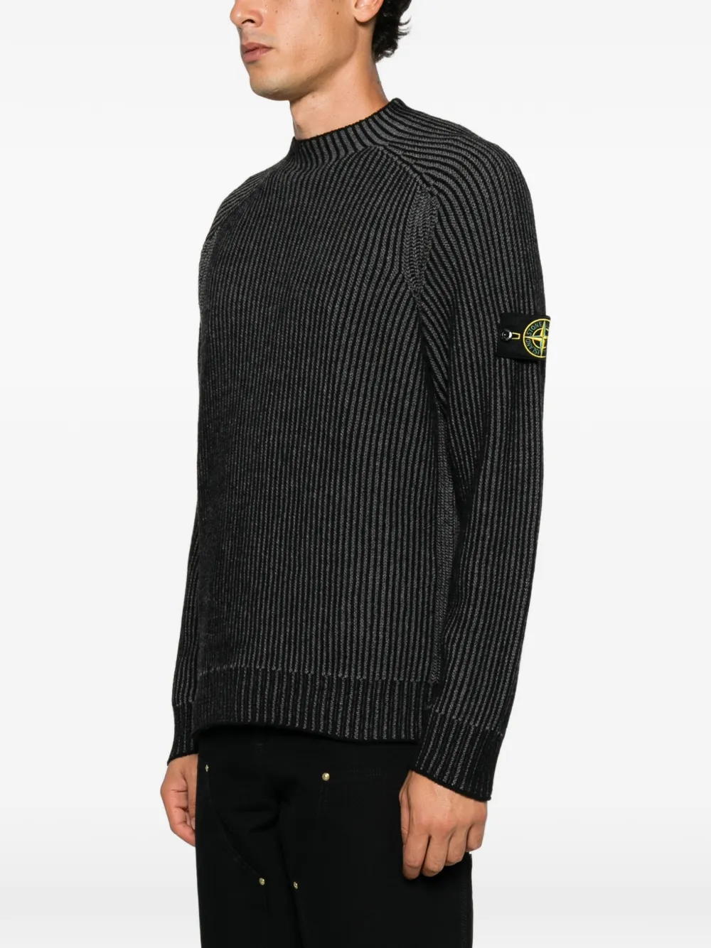 Stone Island ribbed-knit logo-patch sweater Zwart