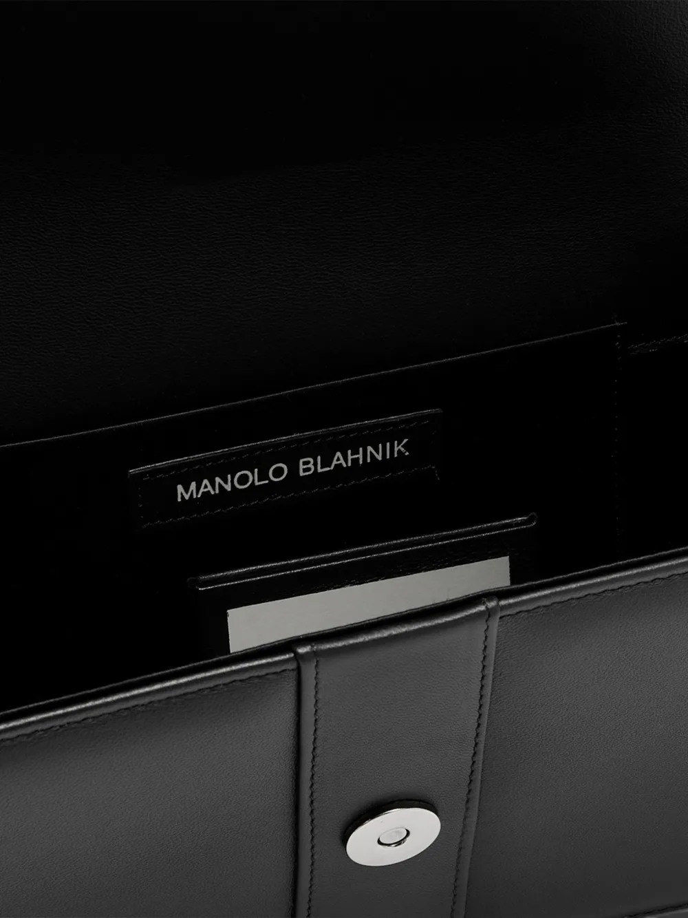 Manolo Blahnik Maycap schoudertas met gespdetail Zwart