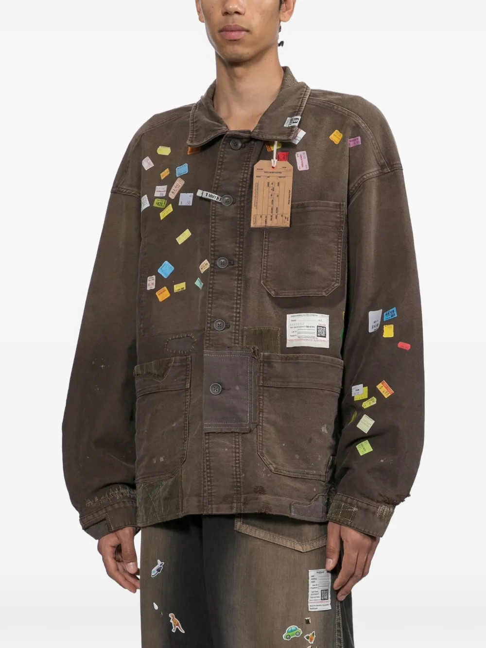Maison MIHARA YASUHIRO Repair overall jack met print en prijskaartje Bruin