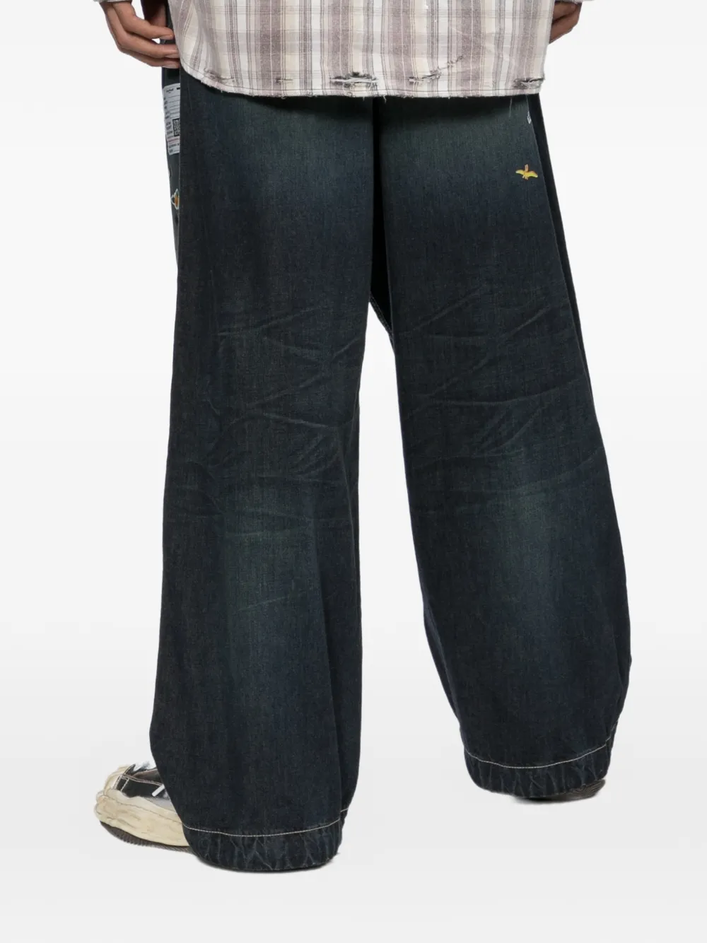 Maison MIHARA YASUHIRO Jeans met sticker-print Blauw