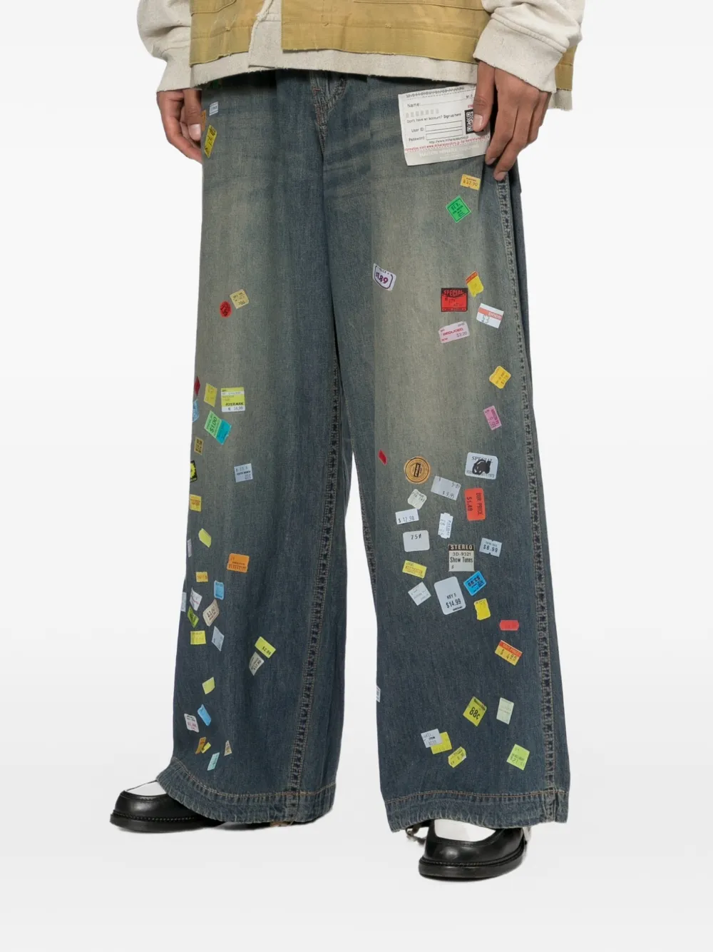 Maison MIHARA YASUHIRO Jeans met prijskaartjesticker-print Blauw