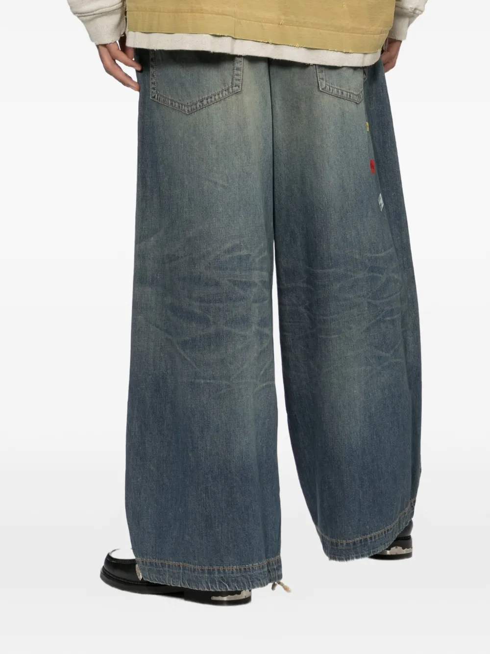 Maison MIHARA YASUHIRO Jeans met prijskaartjesticker-print Blauw