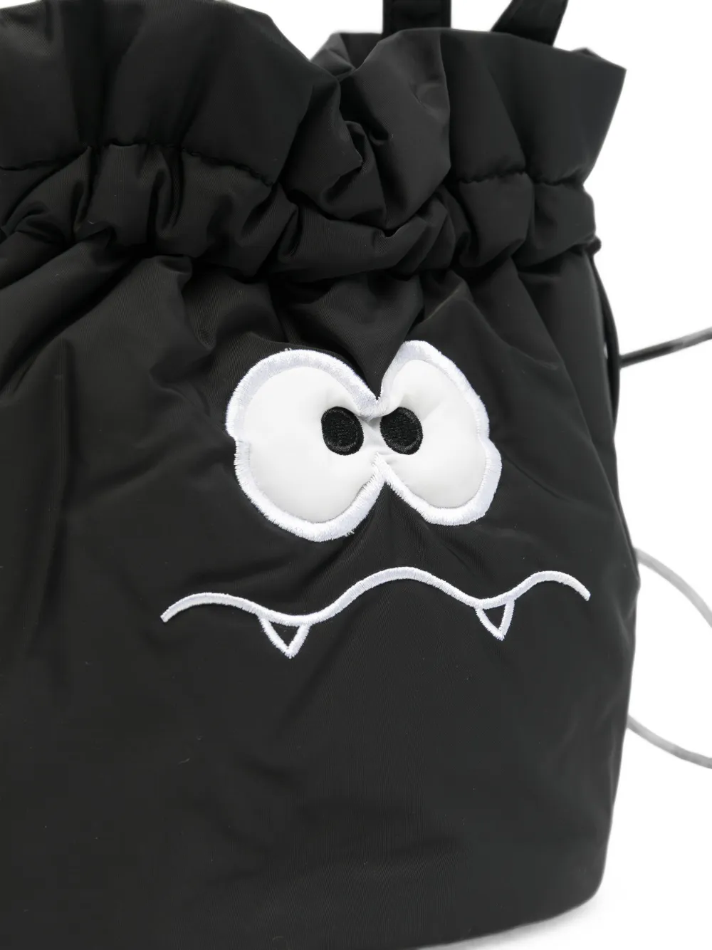Stella McCartney Kids monster-embroidered bucket bag Zwart