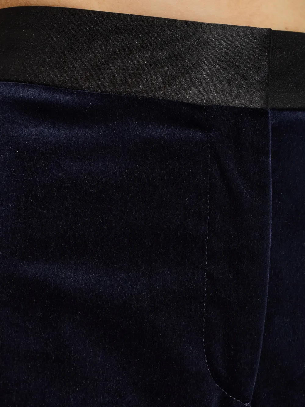 Victoria Beckham Alina fluwelen broek met satijnen afwerking Blauw