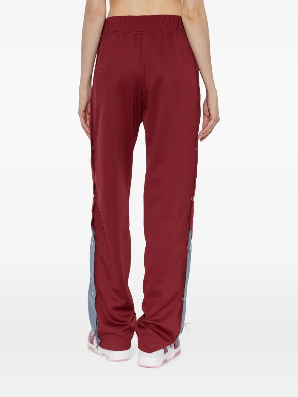 Off-White Trainingsbroek met geborduurd logo en drukknoop Rood