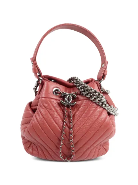 CHANEL Pre-Owned chevron-quilted bucket bag