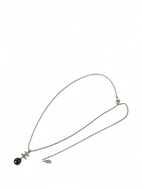CHANEL Pre-Owned collar con cuentas y logo CC